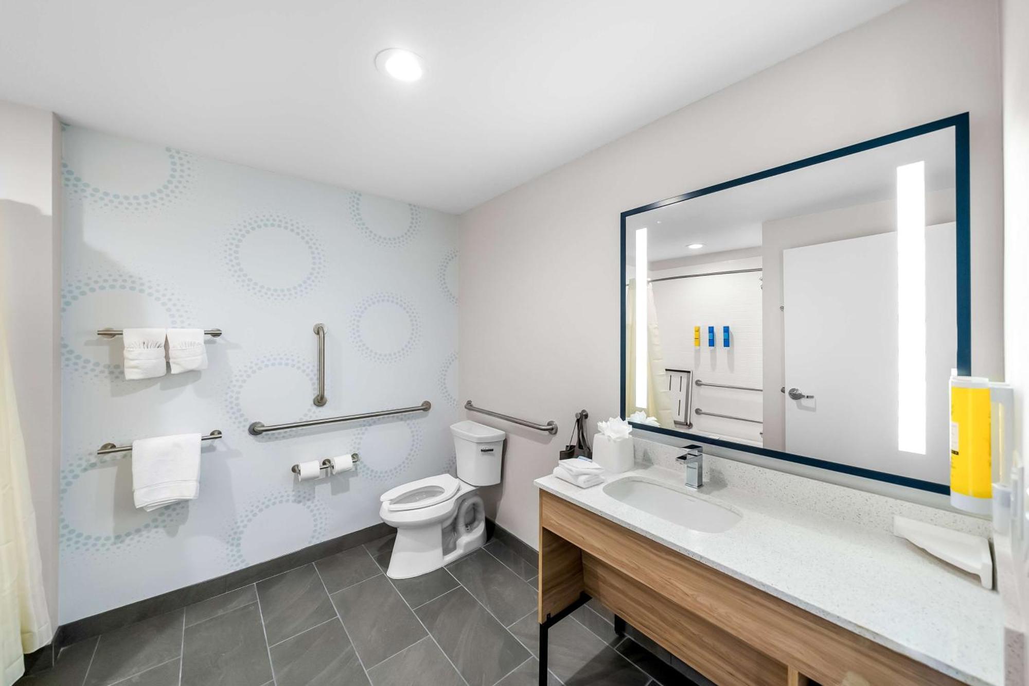 Tru By Hilton Plano Hwy 75 Hotel Екстериор снимка