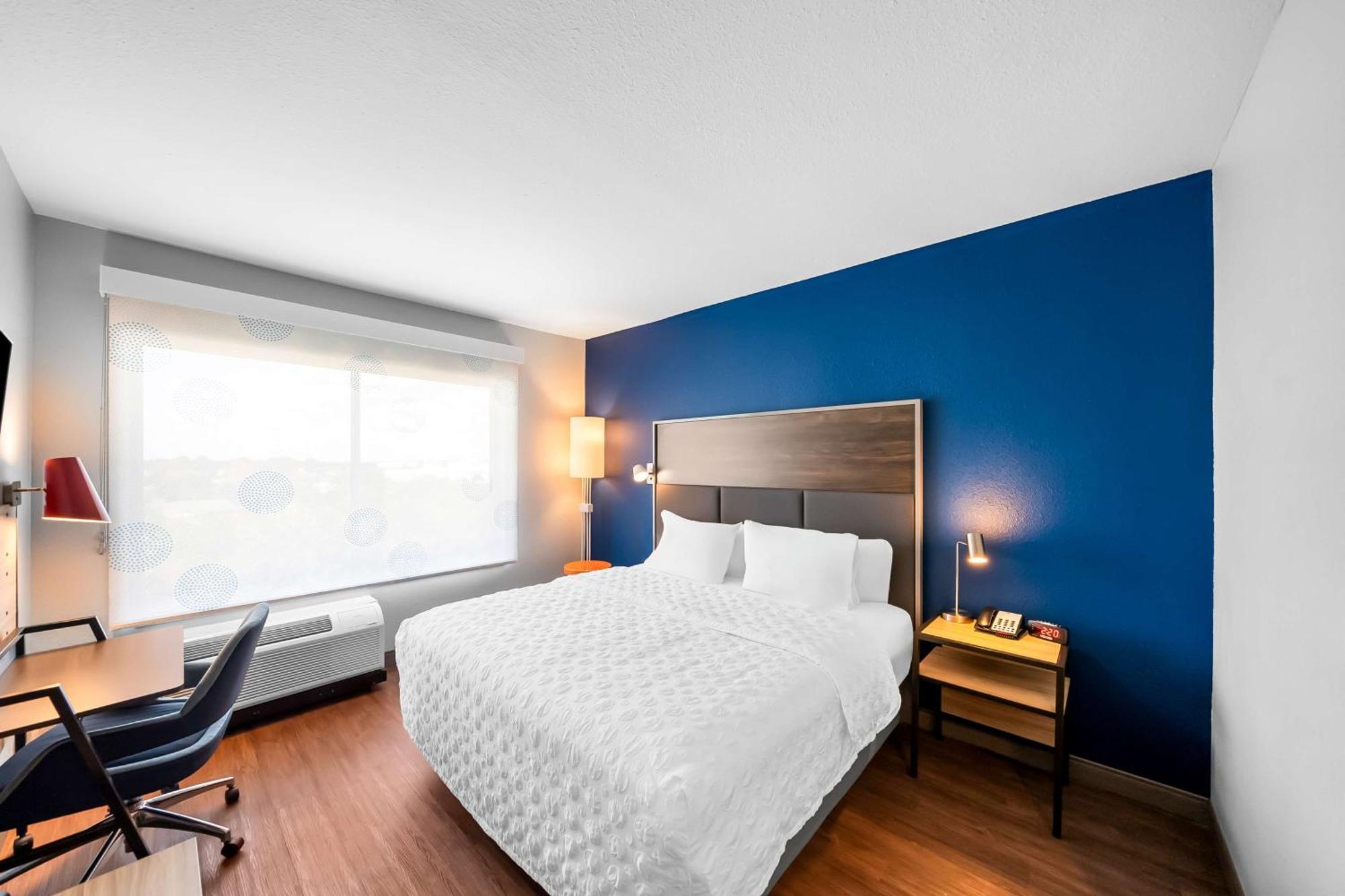 Tru By Hilton Plano Hwy 75 Hotel Екстериор снимка