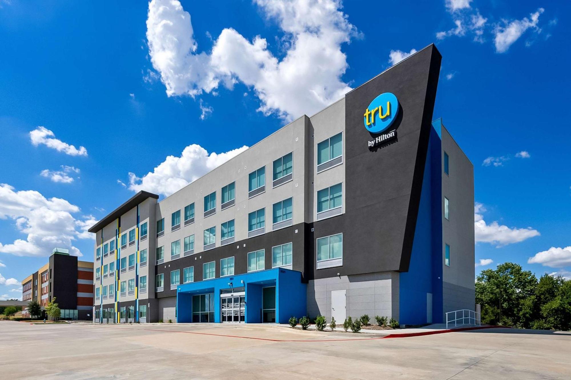 Tru By Hilton Plano Hwy 75 Hotel Екстериор снимка