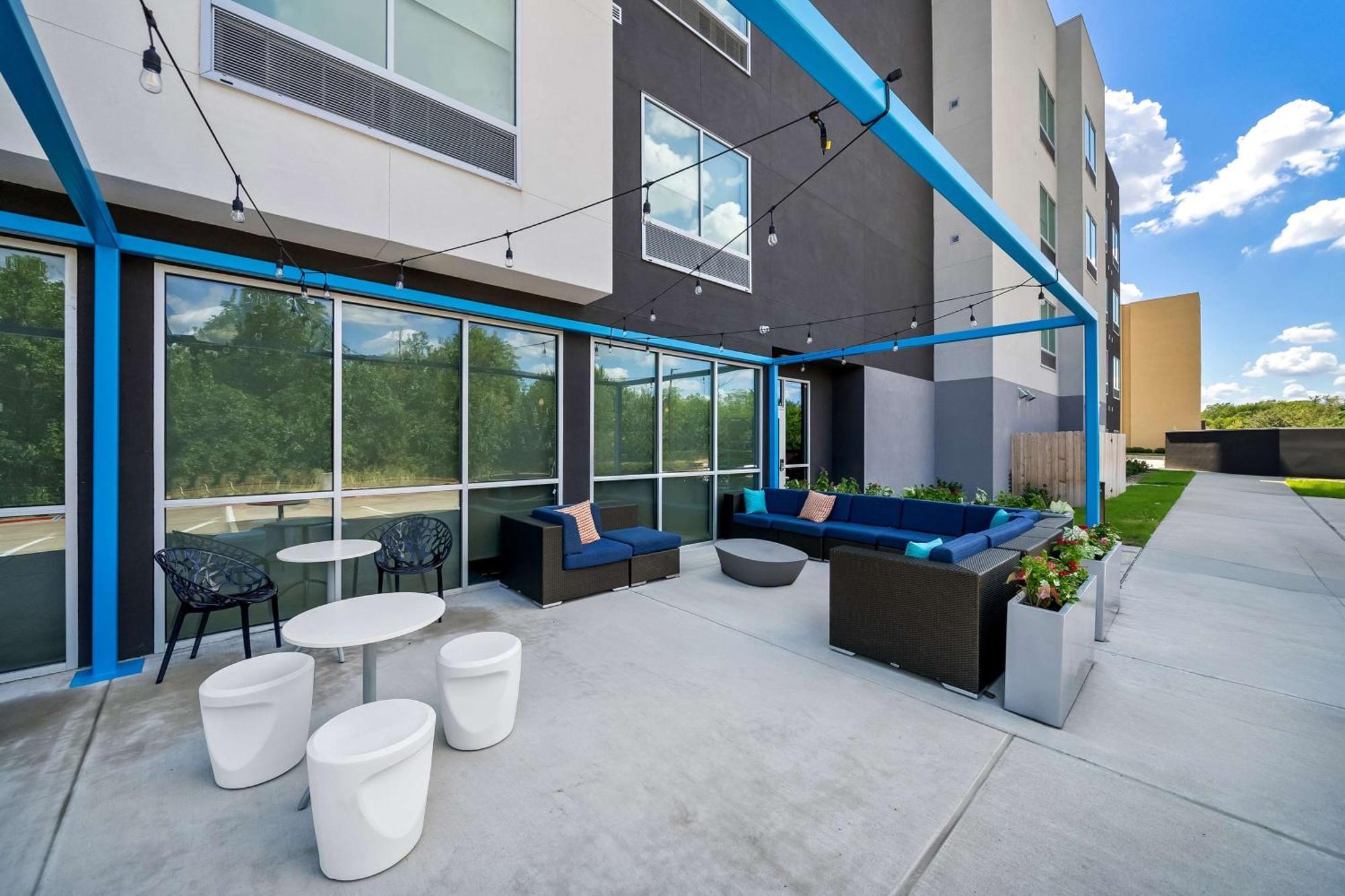 Tru By Hilton Plano Hwy 75 Hotel Екстериор снимка